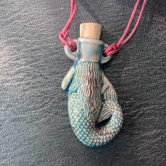 ⚜️Vessel “Mermaid” Necklace! NWT! - Picture 3 of 3